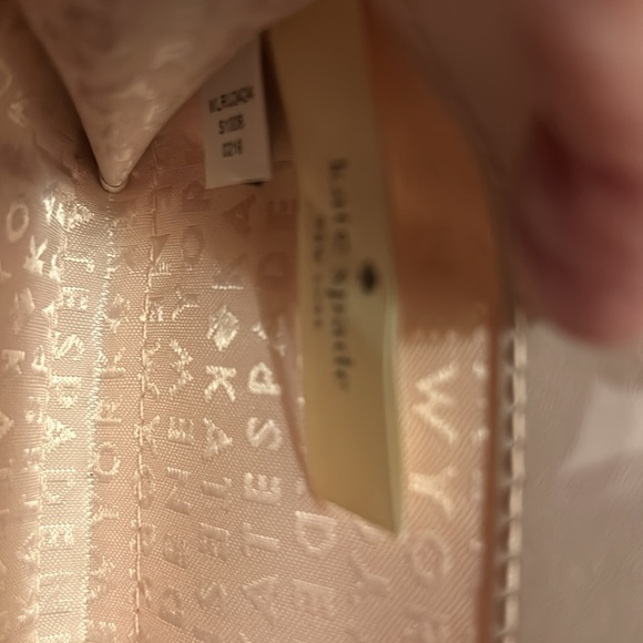 EUC Large Kate Spade zipper wallet gray/cream. - Picture 8 of 14